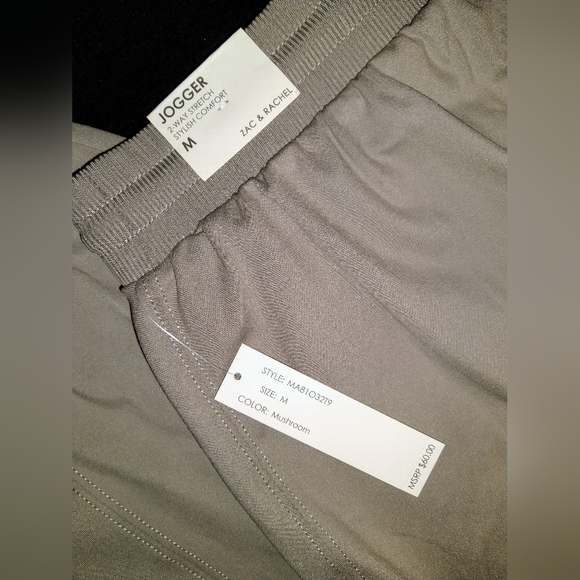 $60 NWT Zac & Rachel Mushroom Taupe Stretch Cuffed Joggers With Pockets ~ Sz M - Picture 5 of 6